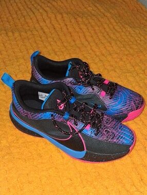 Nike Size 7Y  Athletic Sneakers - Black with Blue & Pink Accent